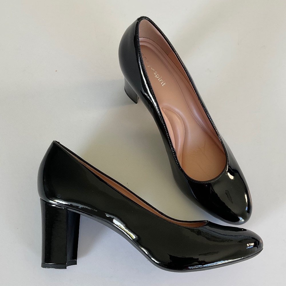 Easy Spirit Heels Black Patent Leather  Size 8.5 NWOT